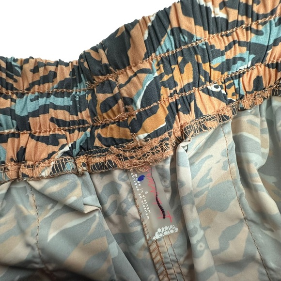 FLASH SALE NWOT Free People Movement Zephyr Patterned Parachute Balloon Pants s - Picture 6 of 14